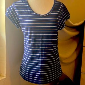 🏷️navy stripped top tank